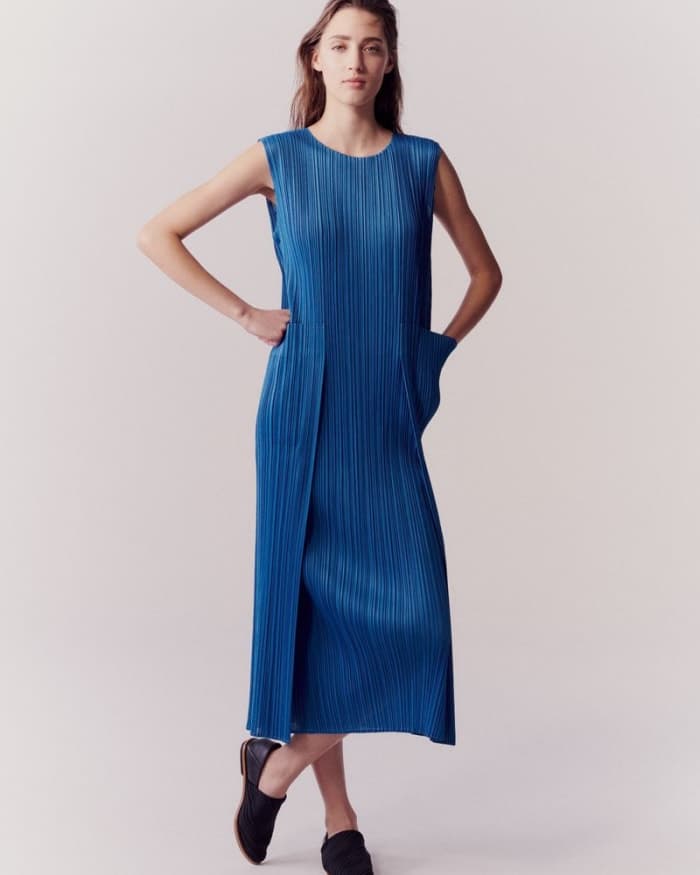 pleats-please-f-w-23-24-3.jpg