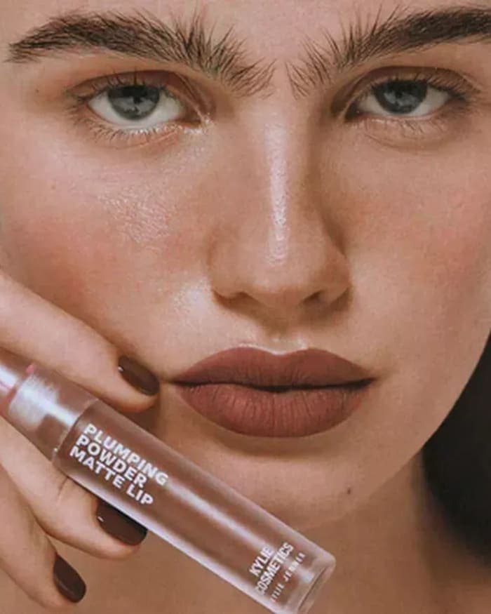 plumping-powder-matte-lip-5.jpg