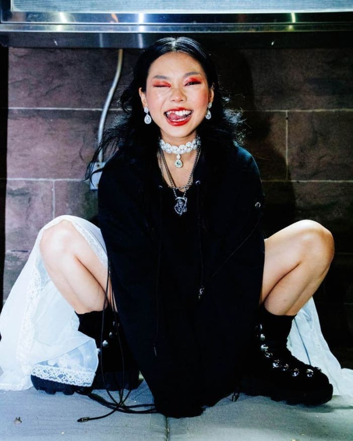 princess-gollum-knows-the-root-of-all-instagram-evil-5.jpg