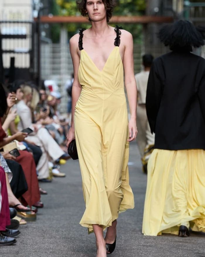 rachel-comey-s-s-24-show-3.jpg