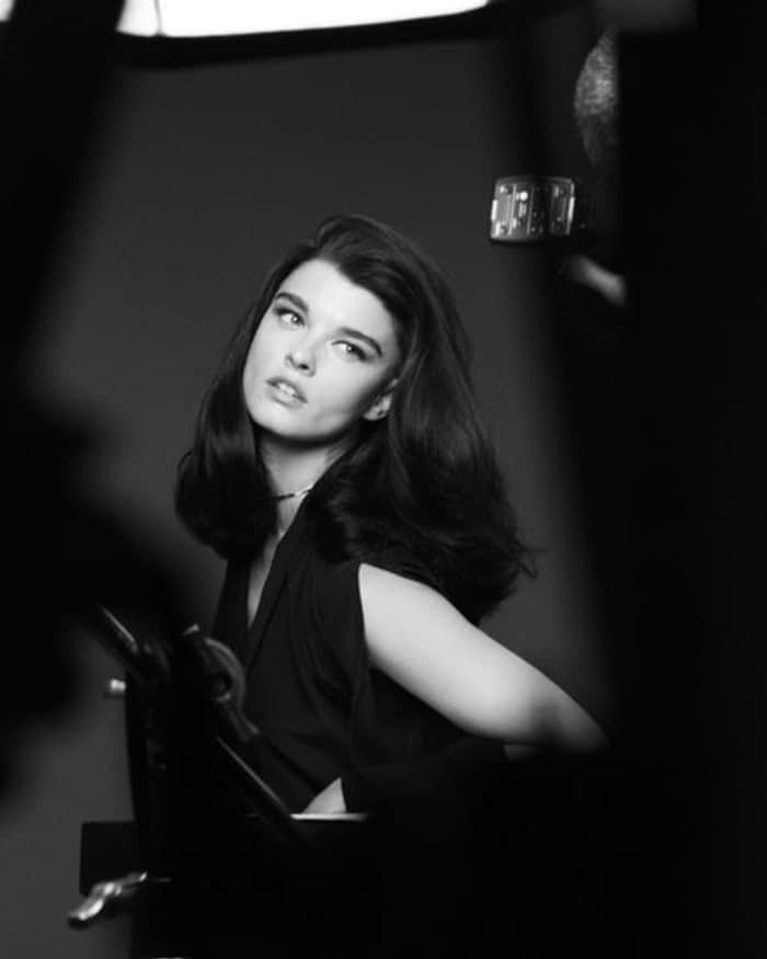 redken-muse-crystal-renn-3.jpg