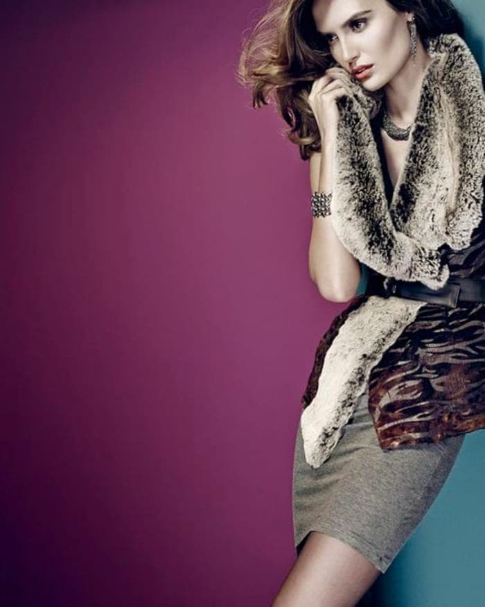 saks-fifth-avenue-off-5th-fall-2013-in-store-ads-2.jpg