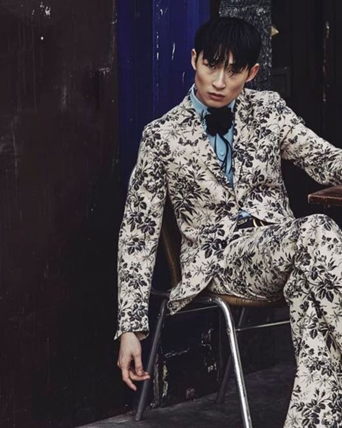 sang-woo-kim-for-mens-folio-cover-shoot-3.jpg