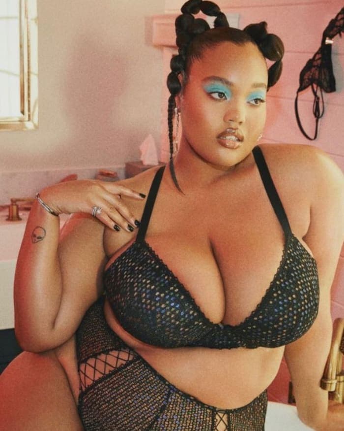 savage-x-fenty-valentines-day-2022-campaign-2.jpg