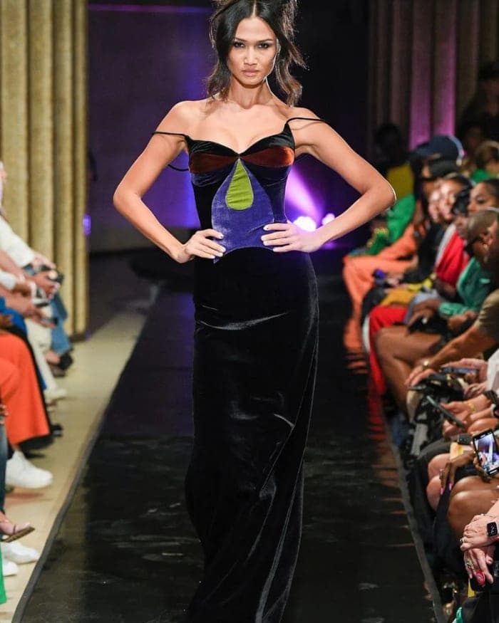 sergio-hudson-f-w-22-show-2.jpg