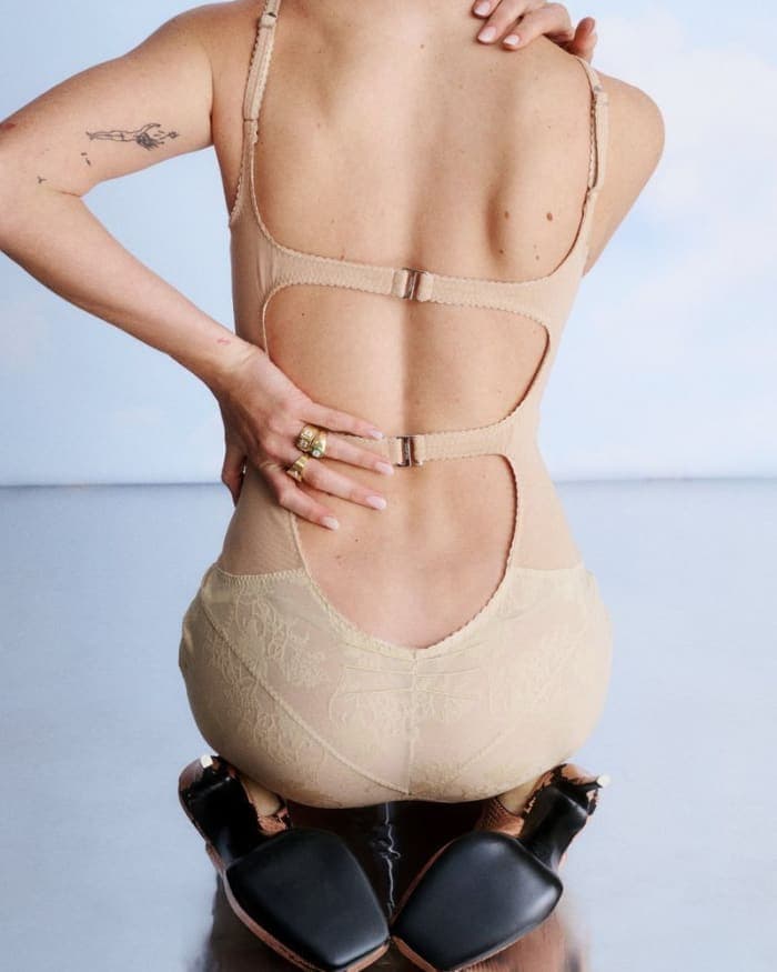 sheer-beauty-3.jpg