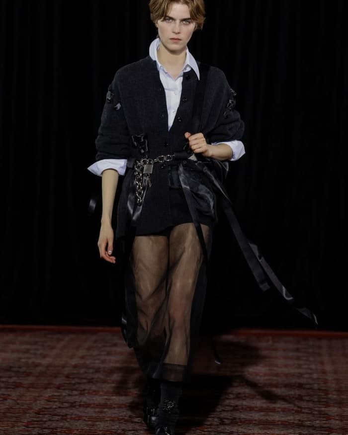simone-rocha-f-w-25-show-4.jpg