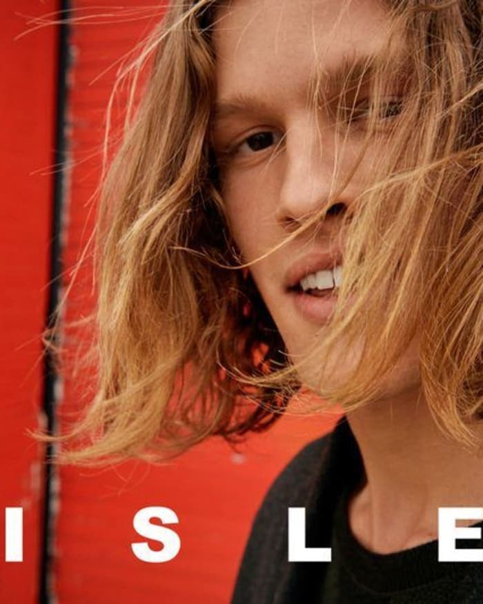 sisley-f-w-18-campaign-3.jpg