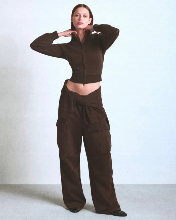 skims-the-spring-collection-loungewear-lookbook-4.jpg