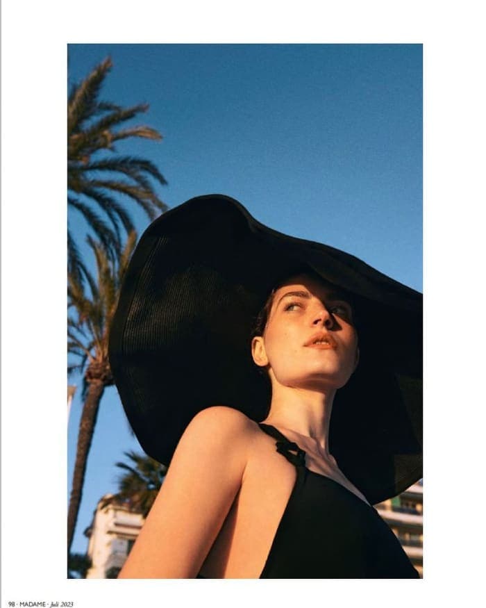 sous-le-soleil-3.jpg