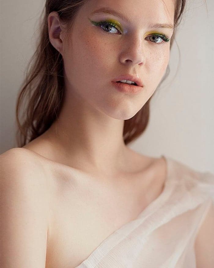 summer-colored-makeup-4.jpg