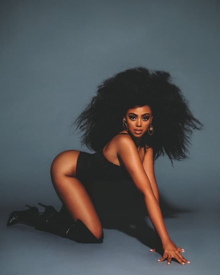 the-future-face-of-fashion-bella-harris-3.jpg