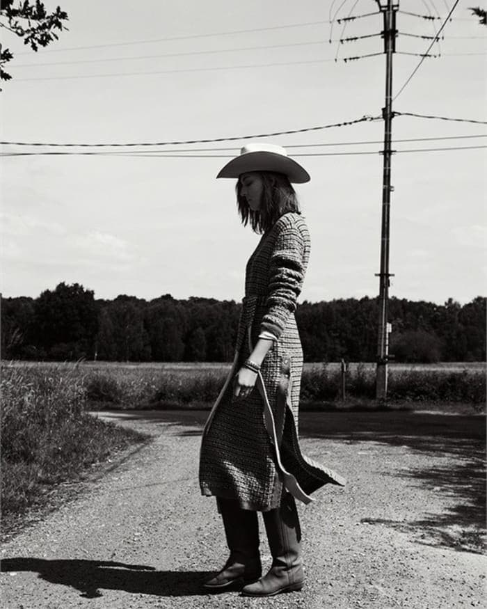 the-girl-from-the-west-5.jpg