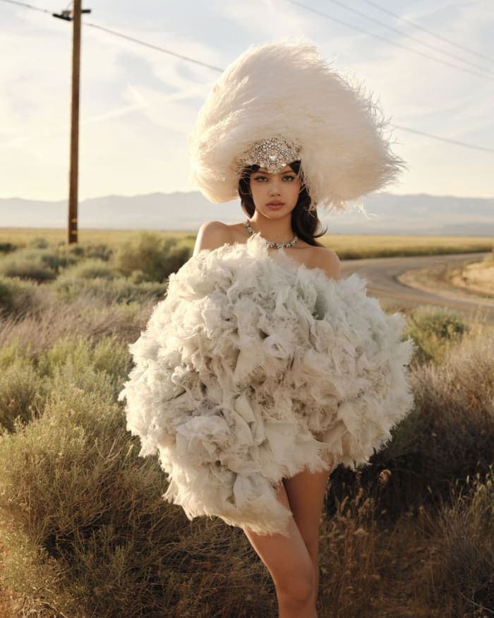 the-life-of-a-k-pop-showgirl-4.jpg