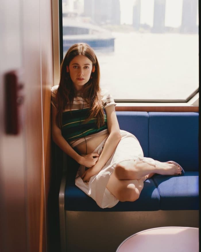 the-summer-of-molly-gordon-has-arrived-5.jpg