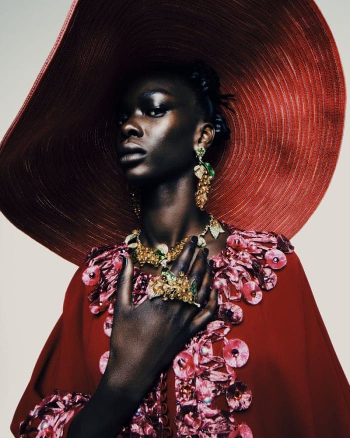 the-unique-attitude-of-haute-couture-4.jpg