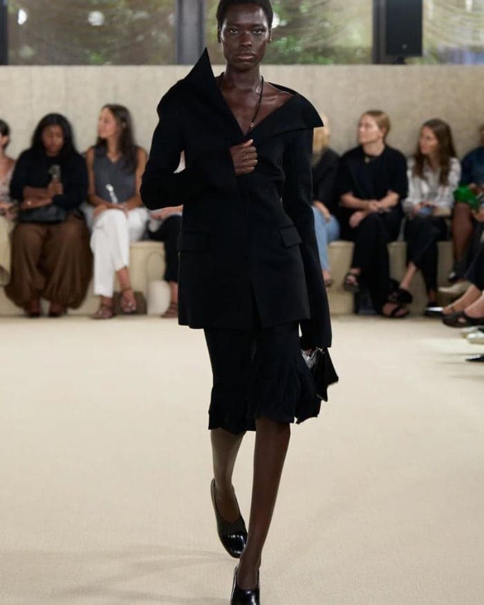 toteme-s-s-26-show-4.jpg