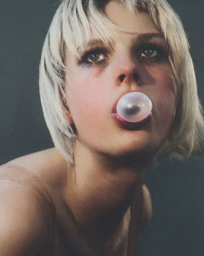 tragic-blond-3.jpg