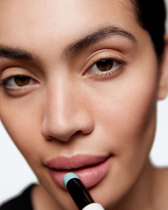 u-1st-multiactive-advanced-lip-serum-carmen-5.jpg