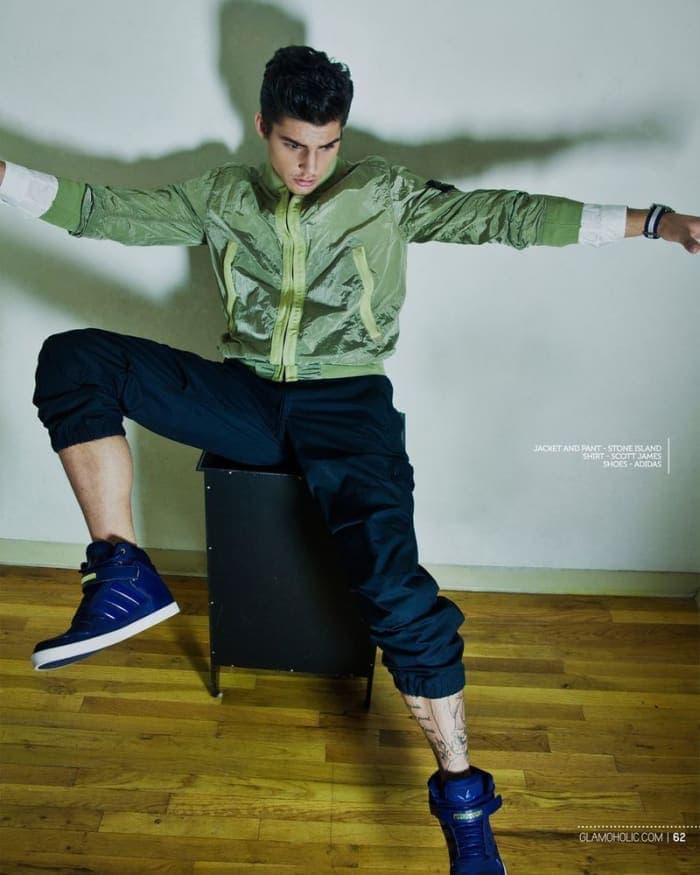 up-up-away-for-glamoholic-magazine-4.jpg