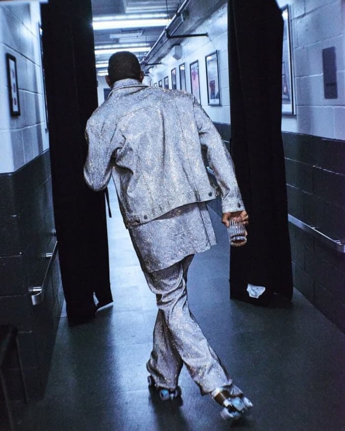 usher-for-vogue-com-2.jpg