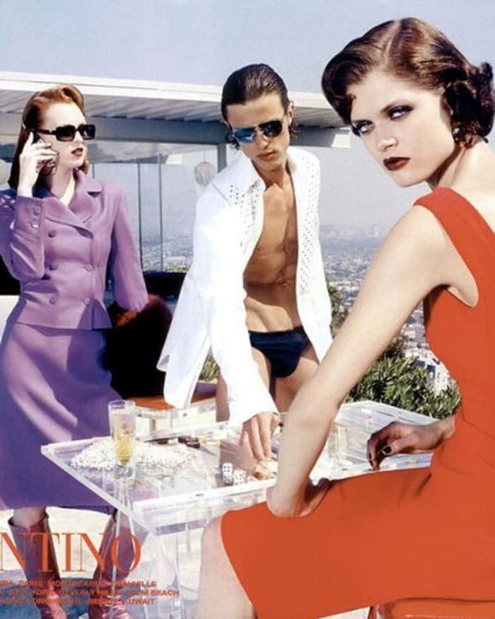 valentino-fall-winter-2000-campaign-4.jpg