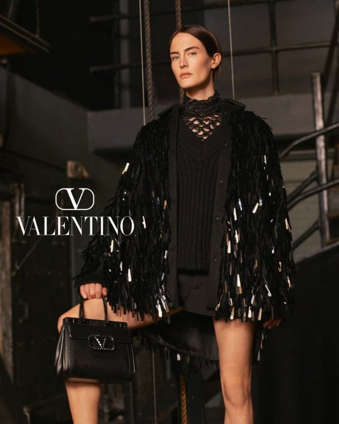 valentino-garavani-fall-2021-valentinoactcollection-2.jpg