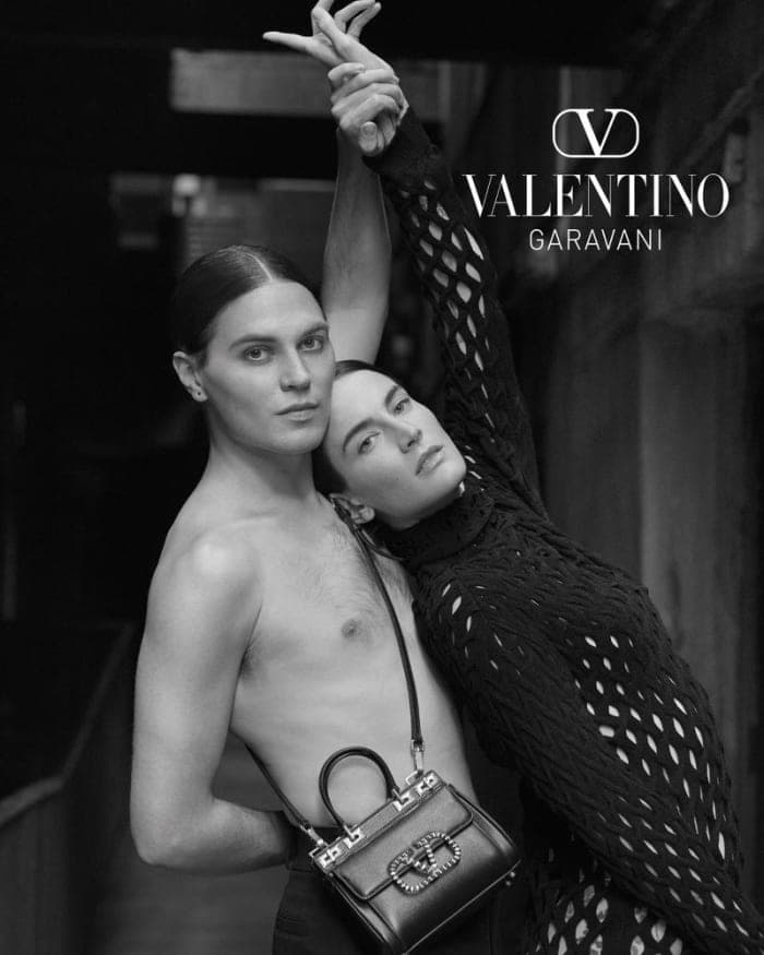 valentino-garavani-fall-2021-valentinoactcollection-5.jpg