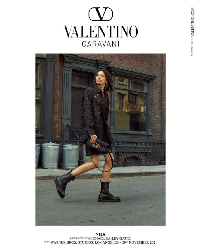 valentino-rendez-vous-ss-2022-man-3.jpg