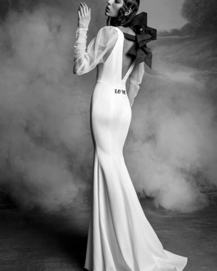 vera-wang-bridal-fall-winter-2020-3.jpg