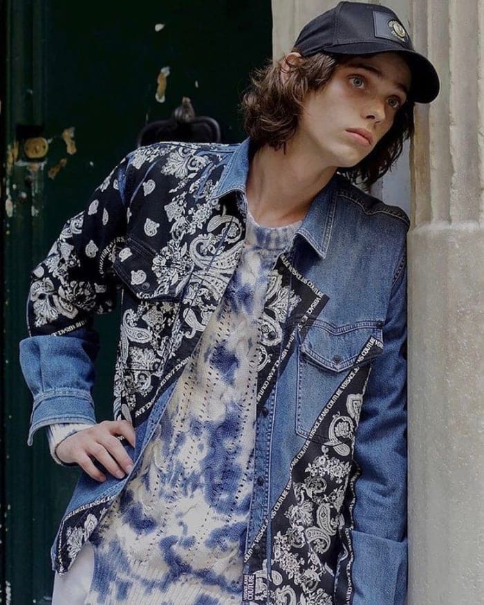 versace-jeans-couture-f-w-2020-campaign-5.jpg