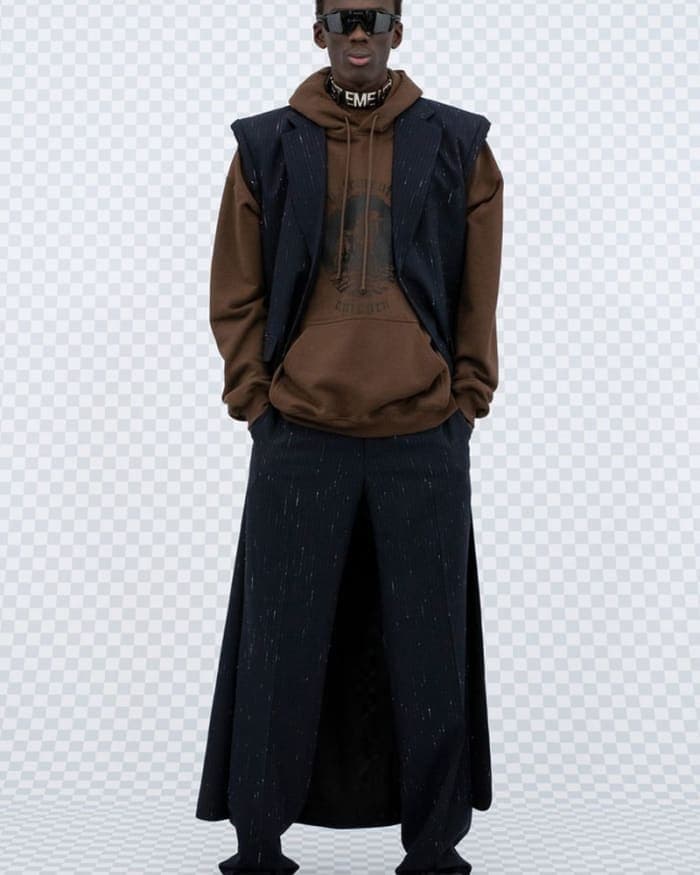 vetements-s-s-22-lookbook-2.jpg