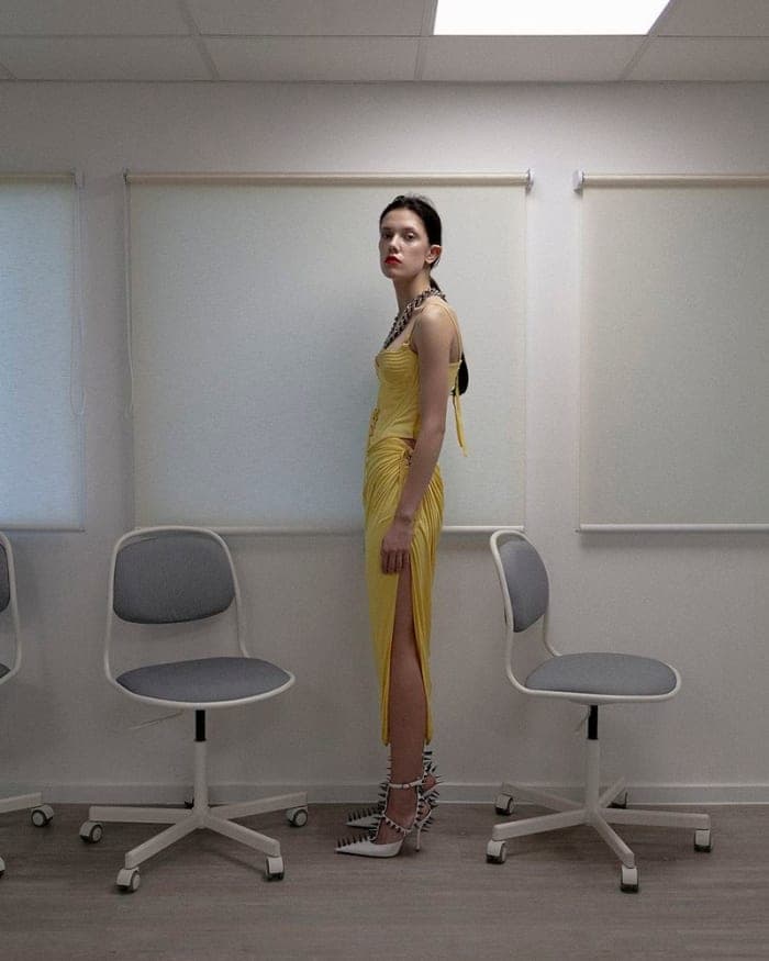 waiting-for-the-proms-for-the-kunst-magazine-by-mia-jorgensen-4.jpg
