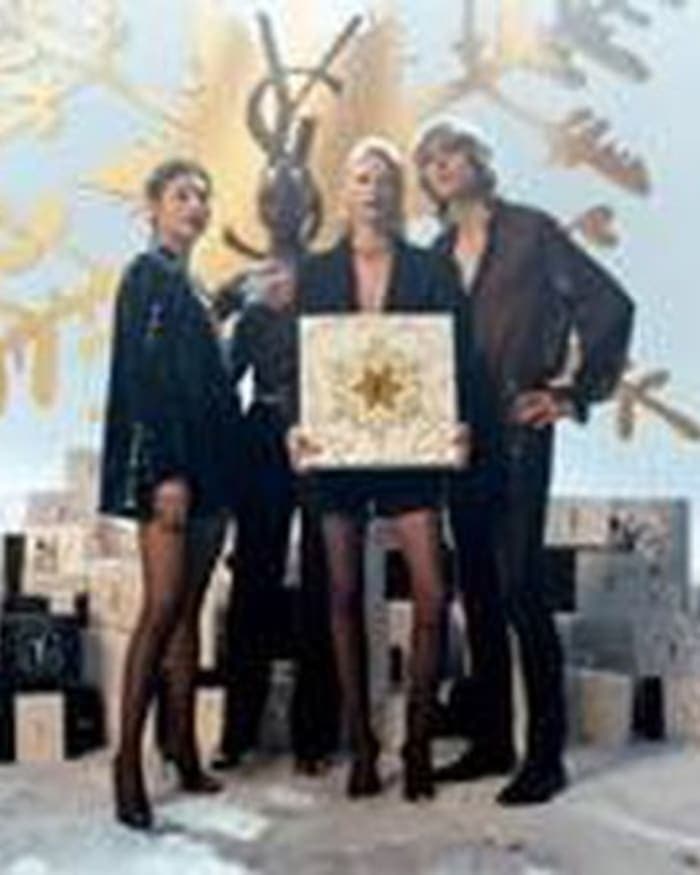 ysl-beauty-holiday-2023-by-irina-dakeva-2.jpg