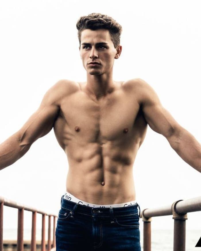 zach-by-jenn-jevons-5.jpg